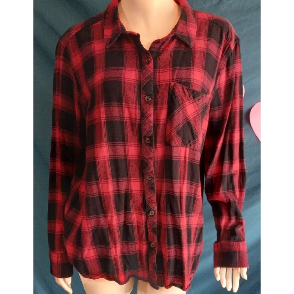 Woolrich 2XL red black flannel button down plaid shirt. Check pics